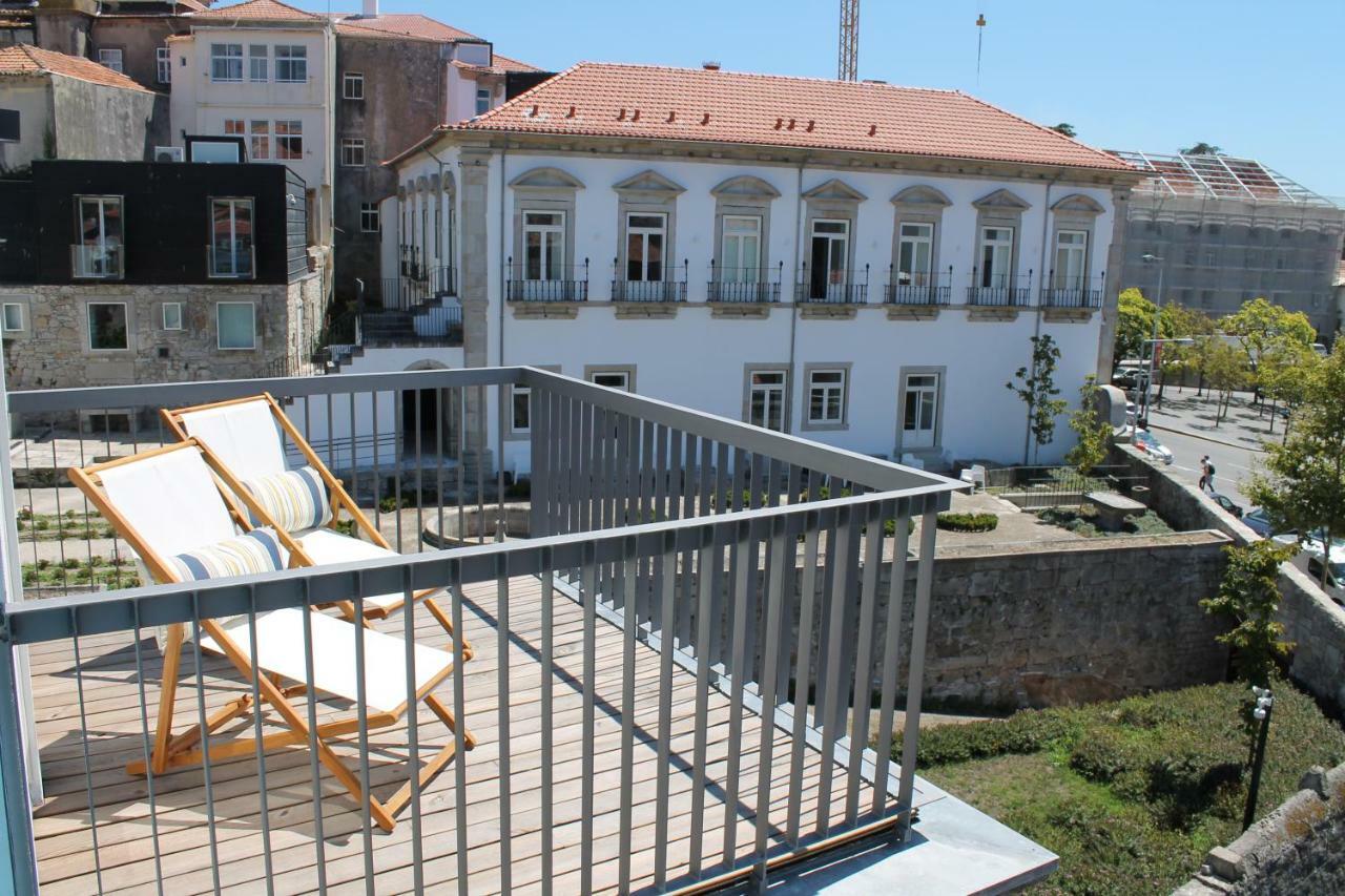 Amazing Penthouse Apartment In Historic Porto Luaran gambar