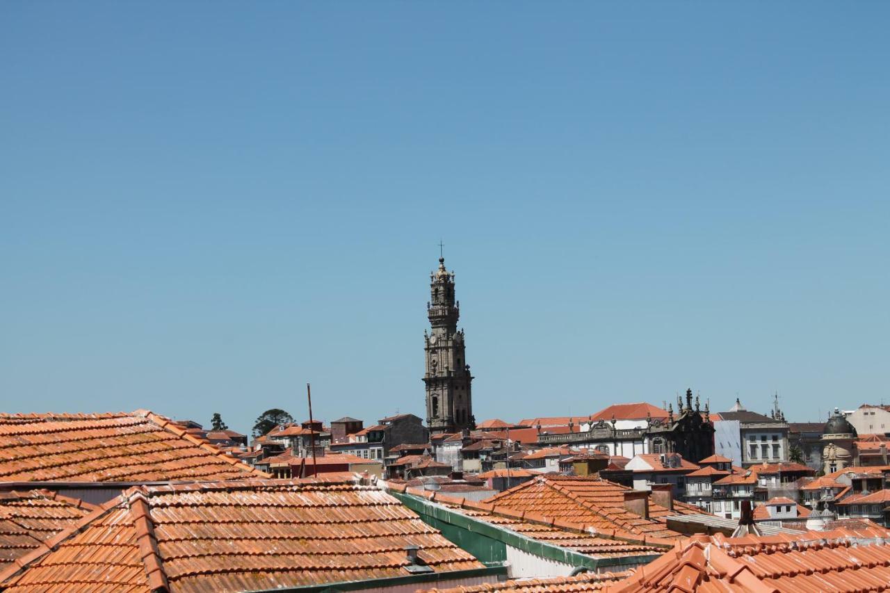 Amazing Penthouse Apartment In Historic Porto Luaran gambar