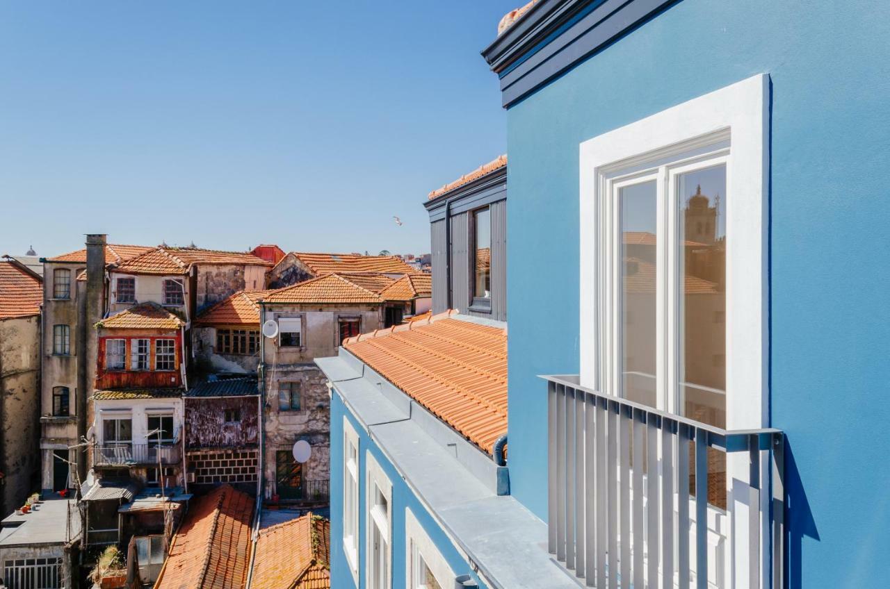 Amazing Penthouse Apartment In Historic Porto Luaran gambar