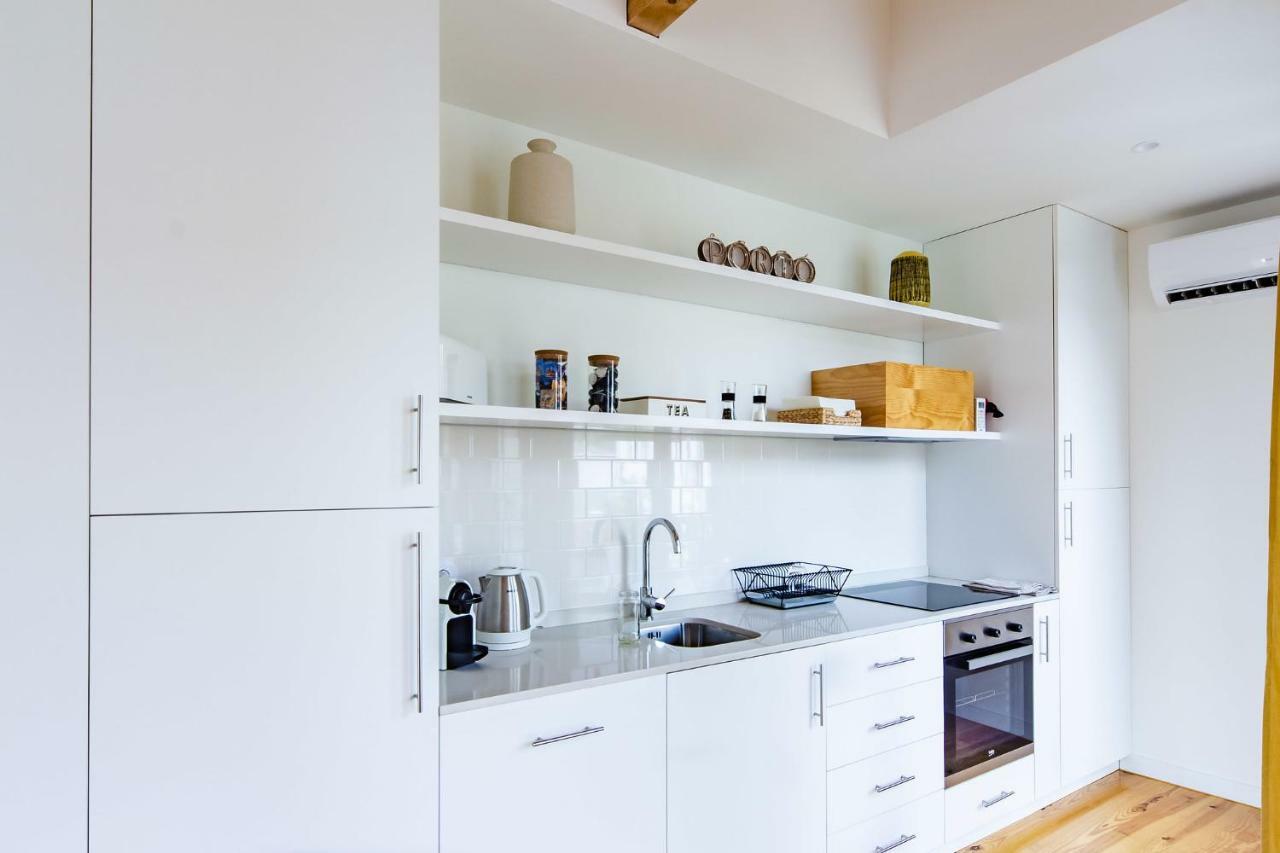 Amazing Penthouse Apartment In Historic Porto Luaran gambar
